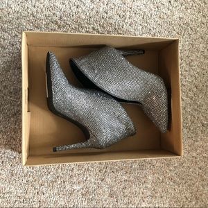 Jessica Simpson Lasnia Rhinestone shooties